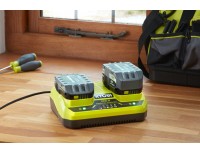 ONE + / Зарядное устройство RYOBI RC18240